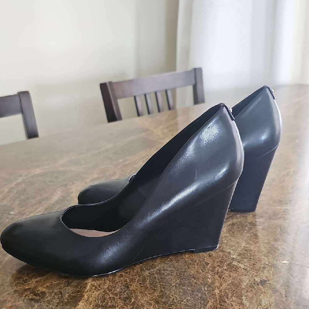 Aldo Classic Black Wedge Heels
